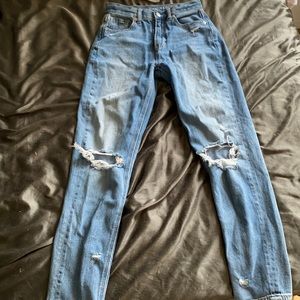 Women’s American eagle jeans
